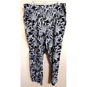 Perfect Stretch by Chico's 3.5 (Xl-XXL) Black Leaf Print Pants 28" Inseam FLAW
